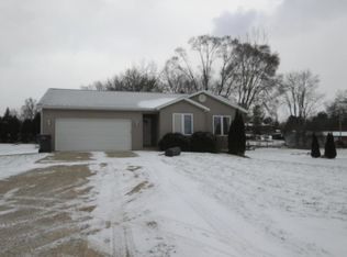 11386 W Bluewater Hwy, Lowell, MI 49331