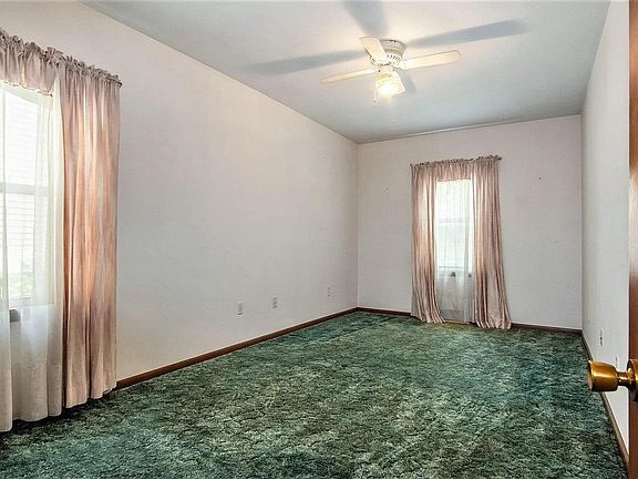 3rd image of 1843 Franklin St
