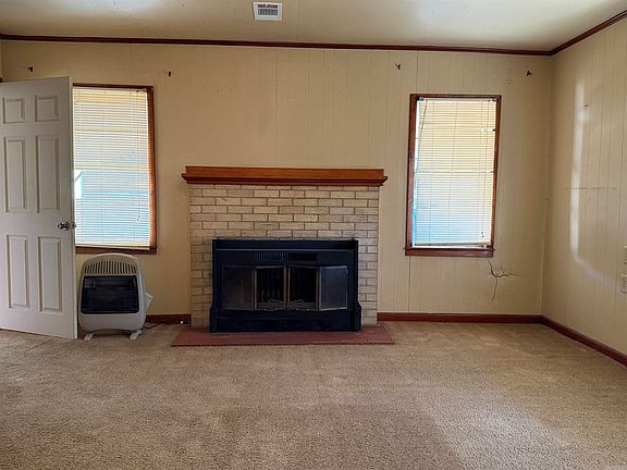 4th image of 410 N 15th St