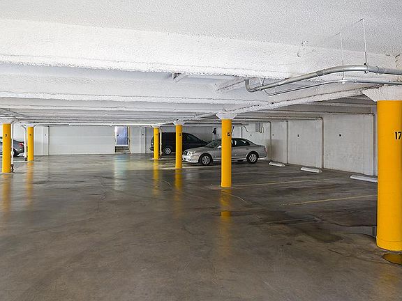 5th image of 271 Molino Ave APT 1