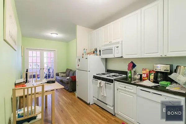 Rented by Bond New York | media 24