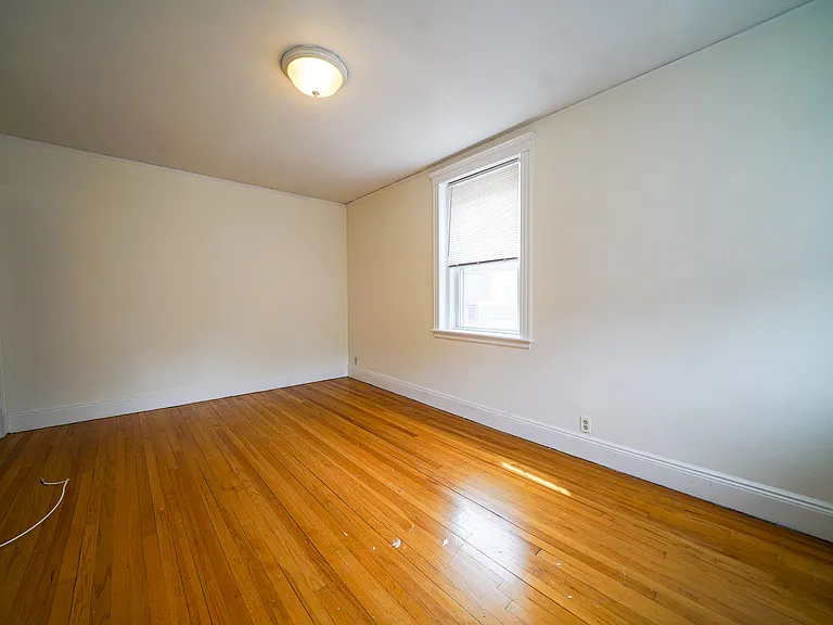 58 Selkirk Rd #12 — Photo 6