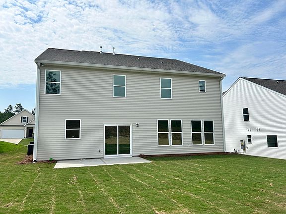 4th image of 472 Midland Pines Drive