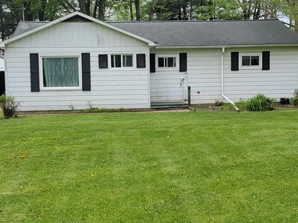 15235 Ackerson Dr, Battle Creek, MI 49014