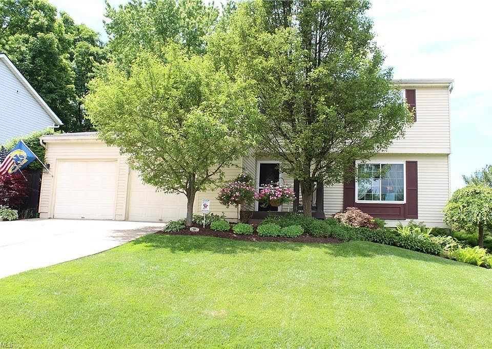 1st image of 2896 Williamsburg Cir