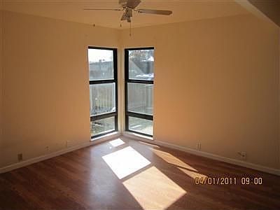 4th image of 920 Del Oro Pl