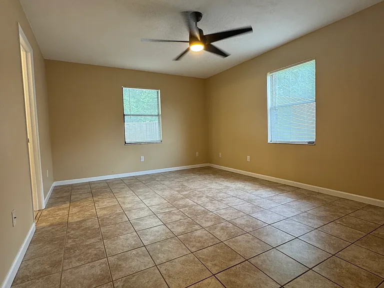 1029 SW Rossborough Ct #102 — Photo 10