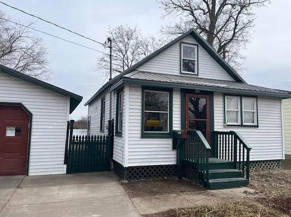 220 Riverside Blvd, Amery, WI 54001