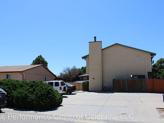 3rd image of 2107 Chautard Dr APT B