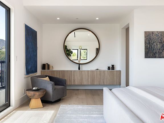 5th image of 506 N Las Casas Ave