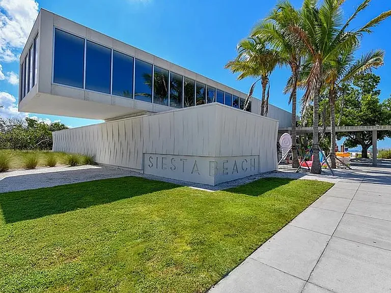 3983 Coleridge Pl — Photo 32