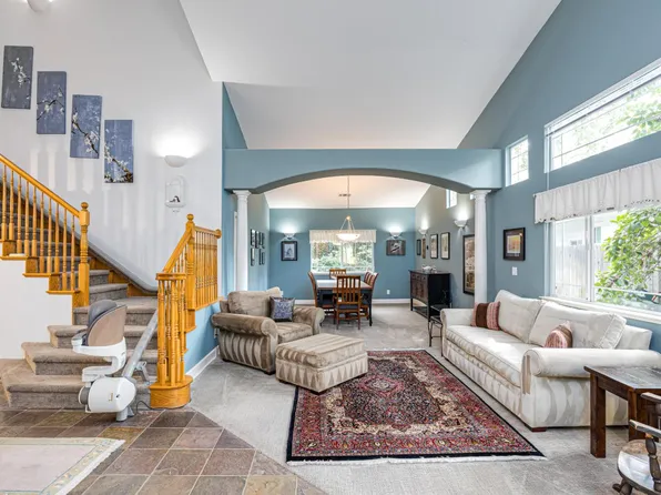 7034 Ara Ln, Carmichael, CA 95608