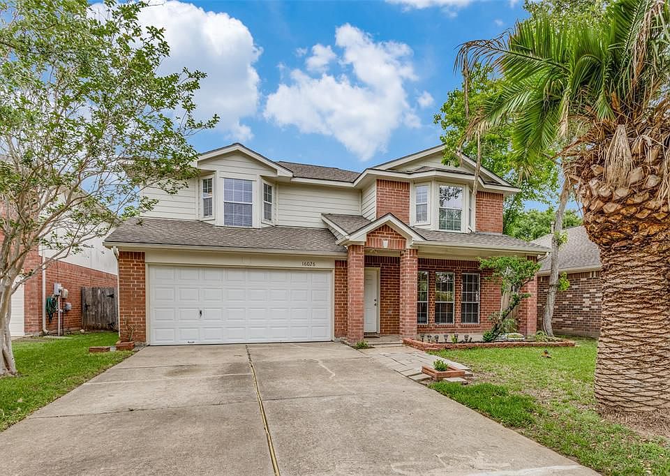 1st image of 16026 Clayton Green Dr