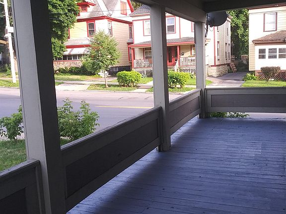 5th image of 414 Garfield Ave #3