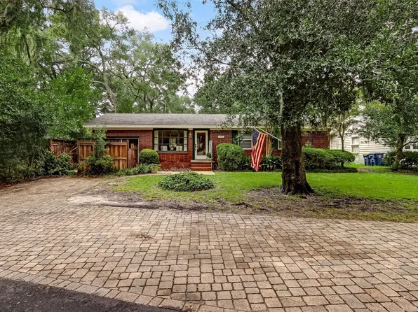 1623 Alachua St, Fernandina Beach, FL 32034
