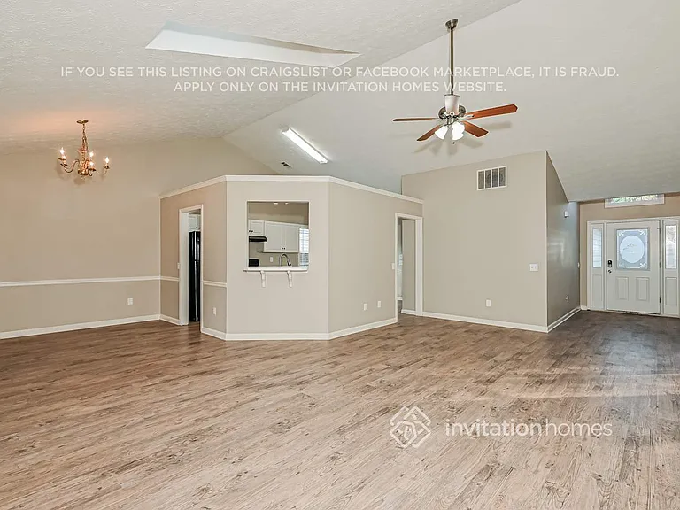 805 Avalon Forest Dr — Photo 4