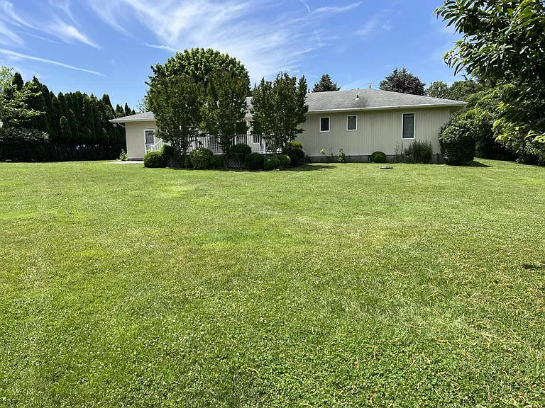 215 Leon Rd — Photo 4