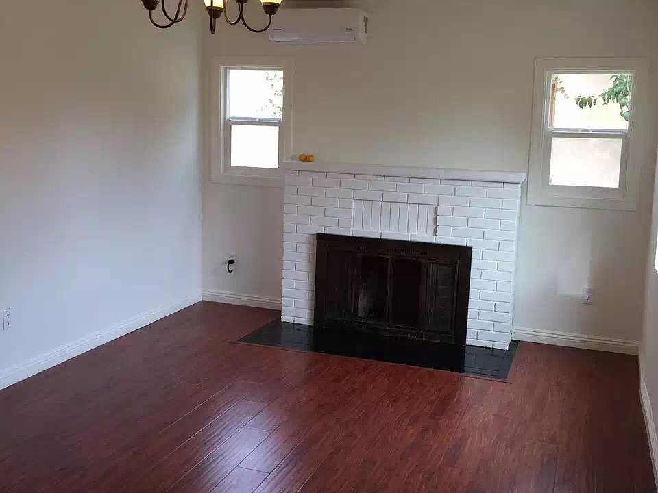 1st image of 411 N Moore Ave