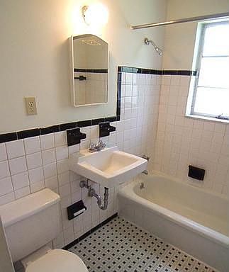 4th image of 141 Brunson Ave APT 4