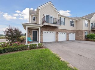 9868 Ridge Run St, Howell, MI 48855