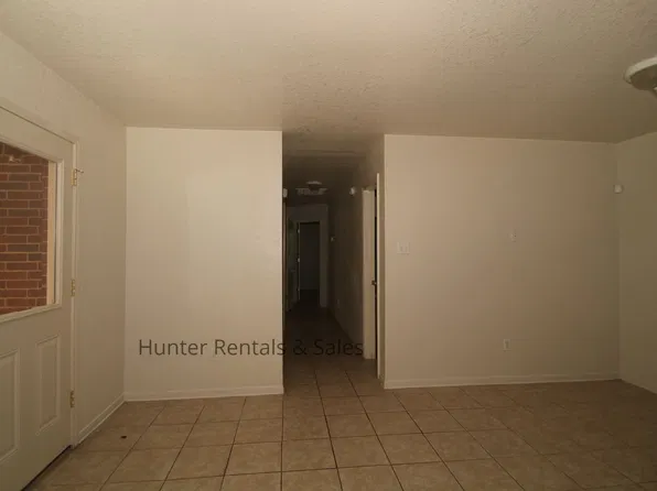 313A S 42nd St, Killeen, TX 76543