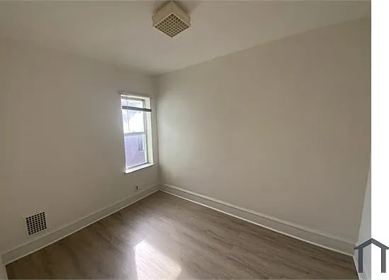 1547 S Myrtlewood St — Photo 29