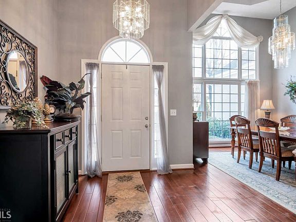 5th image of 4722 Carriage Way