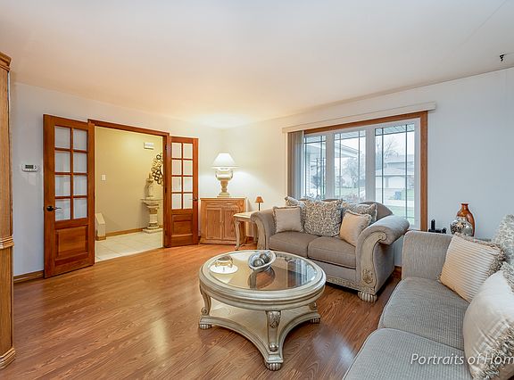 3rd image of 151 Hingham Ln