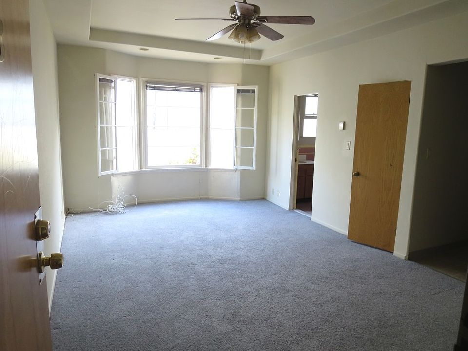 1st image of 821 S Wilton Pl APT 208