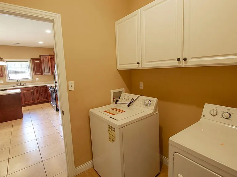 5305 Chamois Dr — Photo 33