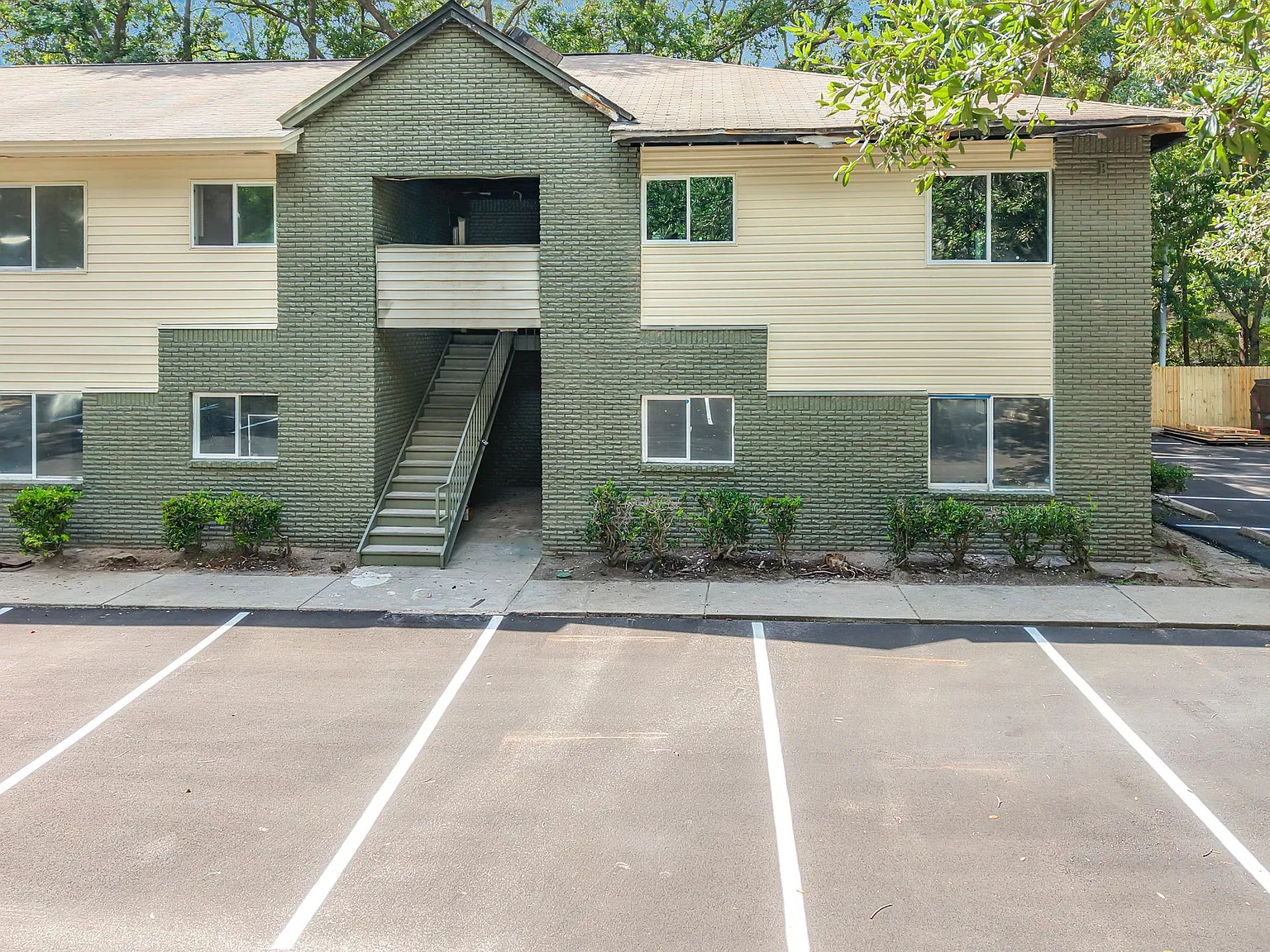 Landis Grove — Photo 4