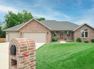 3510 W Whiteside St, Springfield, MO 65807