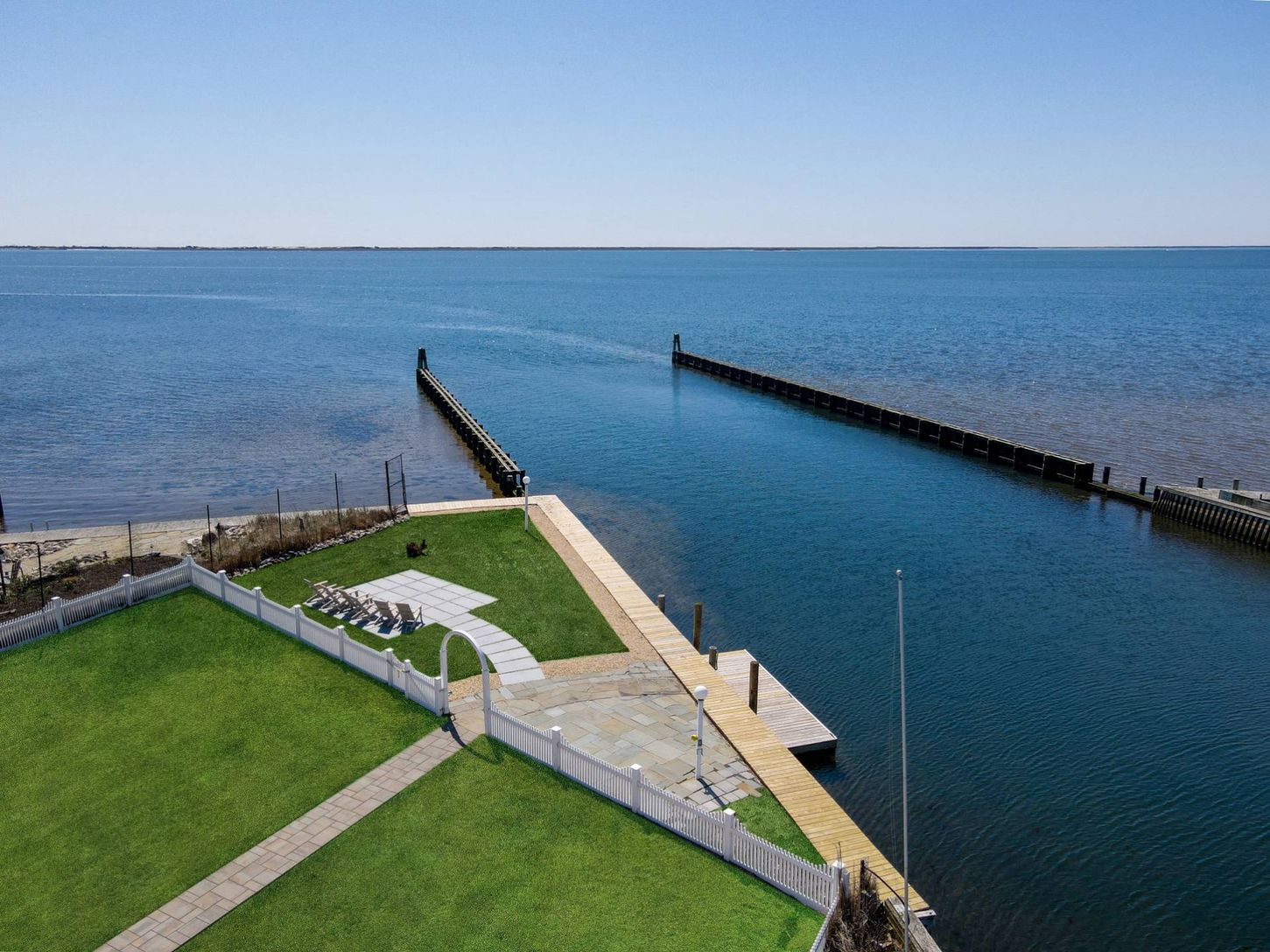  Fully equipped NEW Deepwater Dock