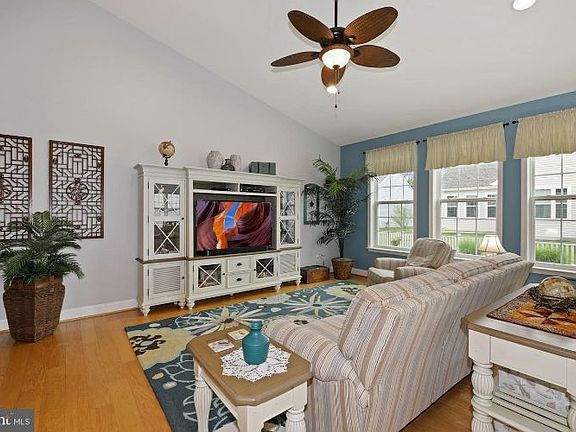 4th image of 38758 Soft Beach Cir