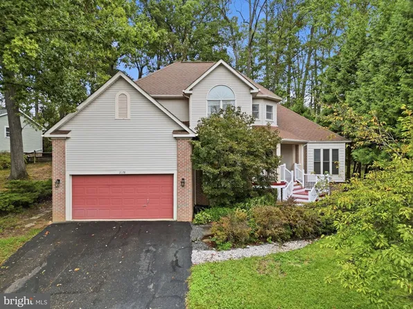 2178 Harpoon Dr, Stafford, VA 22554