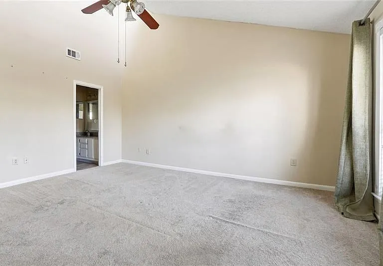 813 Serramonte Dr — Photo 7