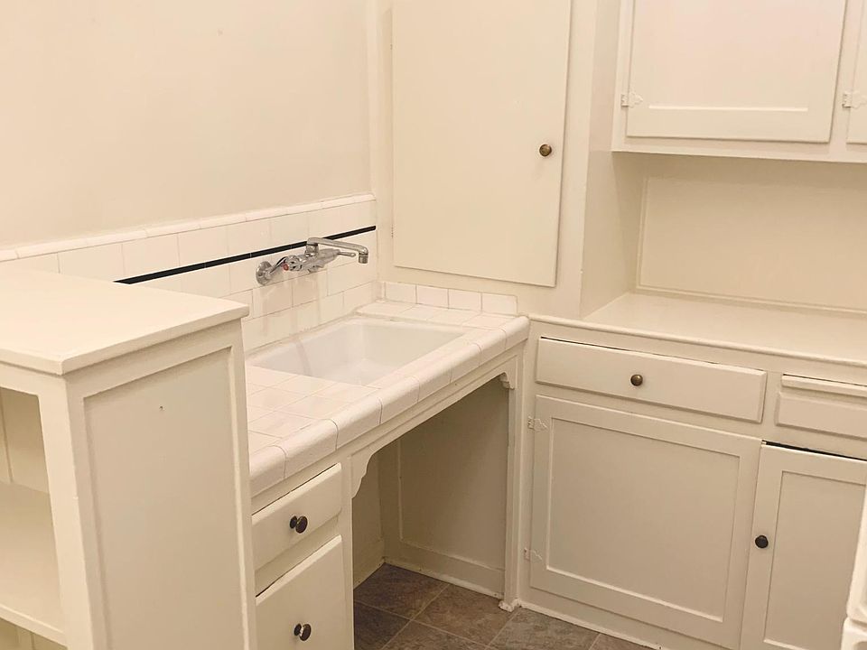 1st image of 1324 N New Hampshire Ave #0
