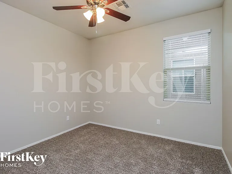 4637 E Fire Opal Ln — Photo 10