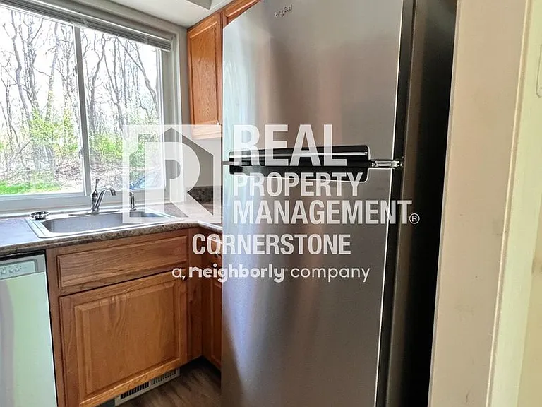 5735 E G Ave #4 — Photo 2