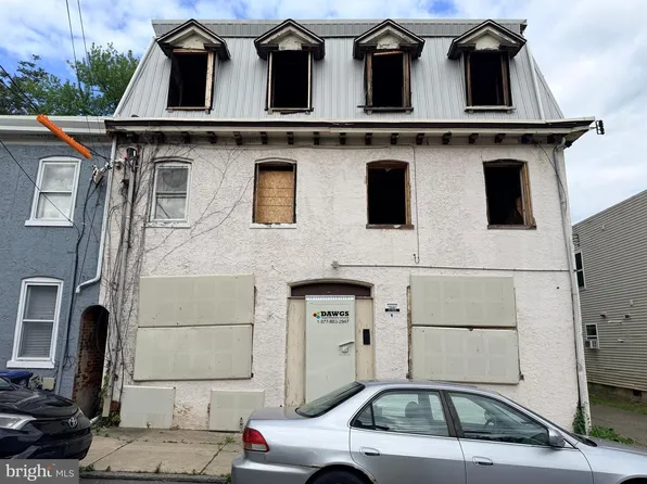 1113 Upland St #1115, Chester, PA 19013