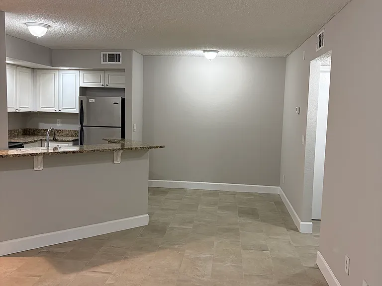 5761 Gatlin Ave #513 — Photo 4