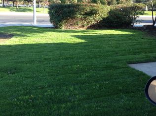 3207 Renn Ave, Clovis, CA 93611