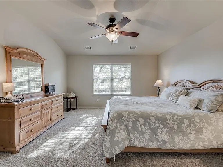 1405 Faustino Cv — Photo 26