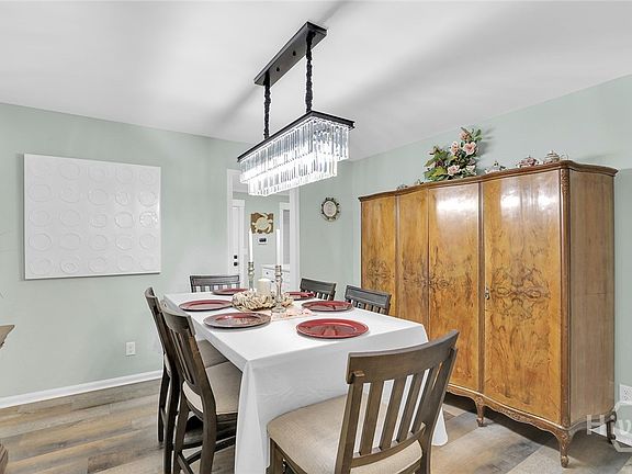 5th image of 206 Hillary Road