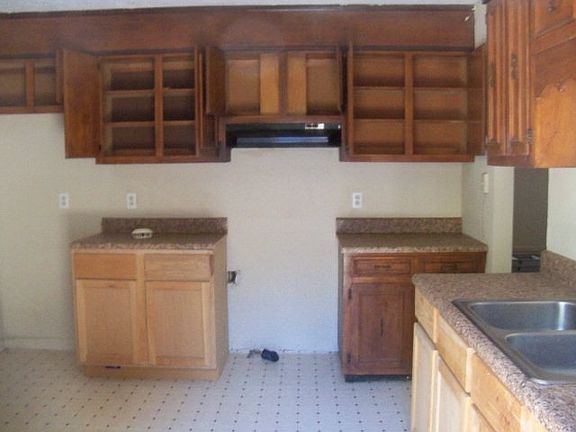 5th image of 1459 Westminister Dr