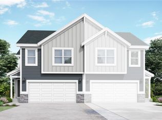 1403 S 4th St E, Louisburg, KS 66053