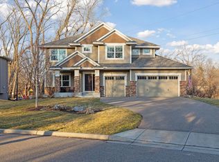 240 Meander Rd, Golden Valley, MN 55422