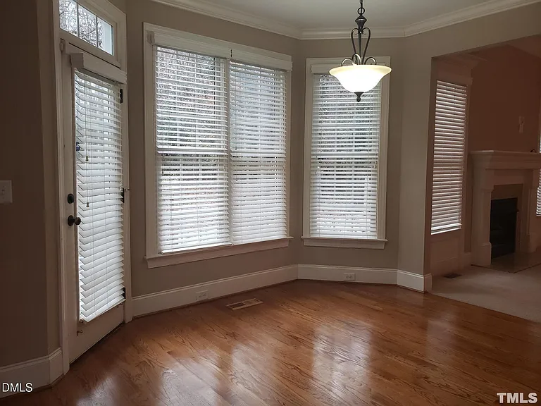 381 Carolina Oaks Ave — Photo 5