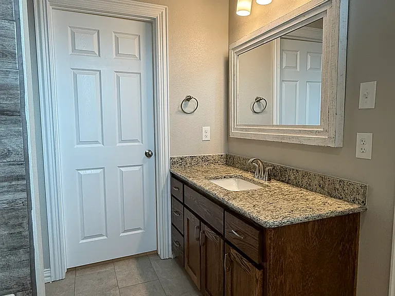 3202 Fenway Cir — Photo 14