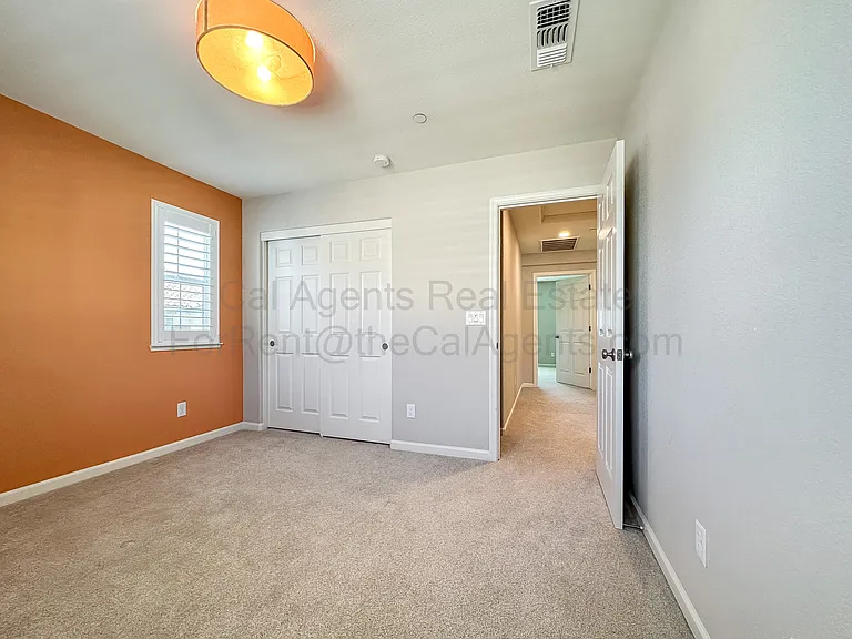 3331 Rosenblatt St — Photo 13